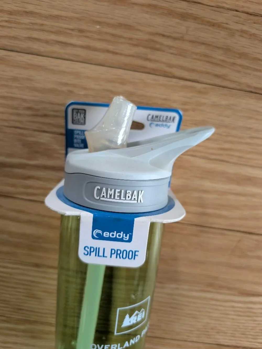 NEW CamelBak Eddy 0.6L (20 oz) Water Bottle with Straw BPA Free Spillproof green - Picture 2 of 8